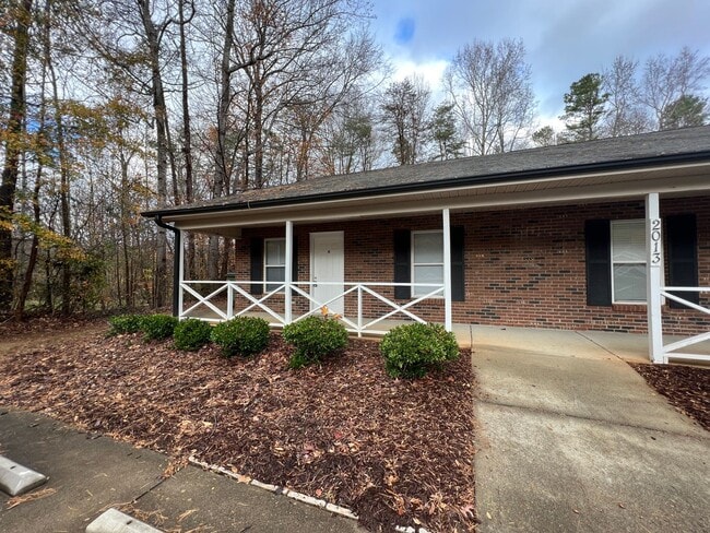 property at 2013 Grandhaven Dr