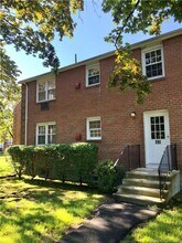 9 Grandview Dr in Farmington, CT - Building Photo - Building Photo