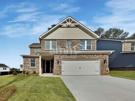 1438 Aquamarine Dr in Loganville, GA - Building Photo