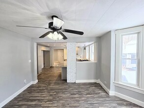 75 Valley St, Unit 75 in Laconia, NH - Foto de edificio - Building Photo