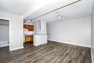 6114 Hillside Ave in Indianapolis, IN - Building Photo - Building Photo