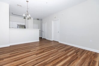 The Rothbury in Gaithersburg, MD - Foto de edificio - Building Photo