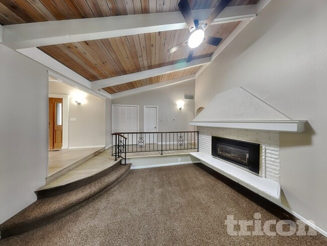 1581 SW Woodland Terrace, Unit 1100 Cherry Street C - 25 in Lake Oswego, OR - Building Photo - Building Photo