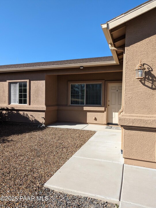 4420 N Viewpoint Dr in Prescott Valley, AZ - Building Photo