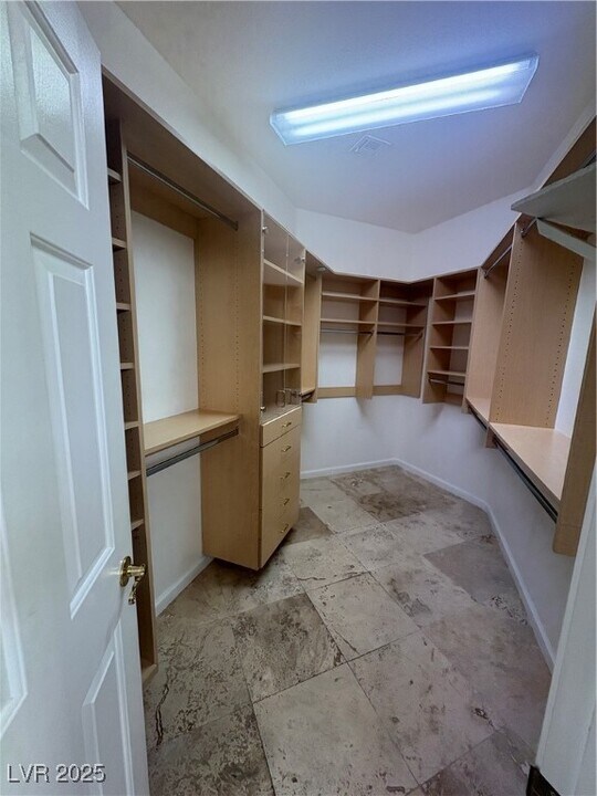 9537 Gainey Ranch Ave in Las Vegas, NV - Building Photo
