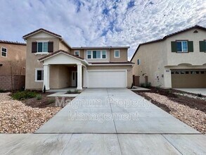 31343 Autumn Blaze Dr in Winchester, CA - Building Photo - Building Photo