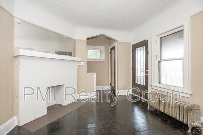 888 Evangeline Rd in Cleveland, OH - Building Photo - Building Photo