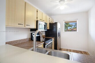 9431 Boca Cove Cir in Boca Raton, FL - Foto de edificio - Building Photo