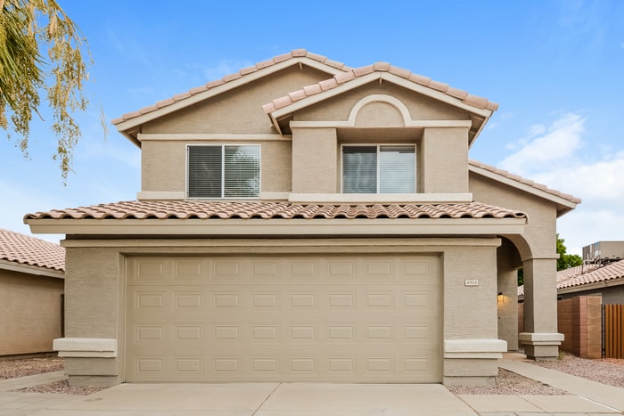 4955 W Oraibi Dr in Glendale, AZ - Building Photo