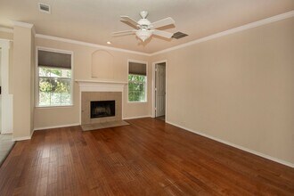 4512 Blue Jay Ln in Sherman, TX - Building Photo - Building Photo
