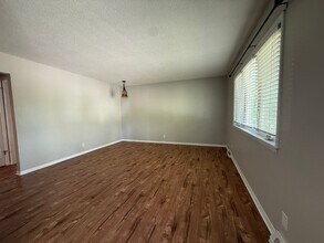 3363 Sunny Hill Dr in Bettendorf, IA - Building Photo - Building Photo