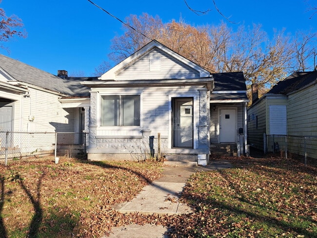 property at 119 N 34th St