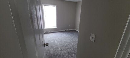 11371 Gabriel St in Romulus, MI - Building Photo - Building Photo