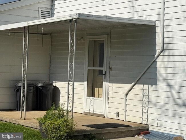 10899 Fish and Game Rd in Waynesboro, PA - Building Photo - Building Photo