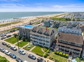 4 Webb Ave in Ocean Grove, NJ - Building Photo - Building Photo