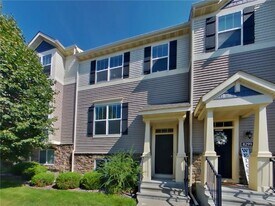 8303 Norwood Ln N in Maple Grove, MN - Building Photo