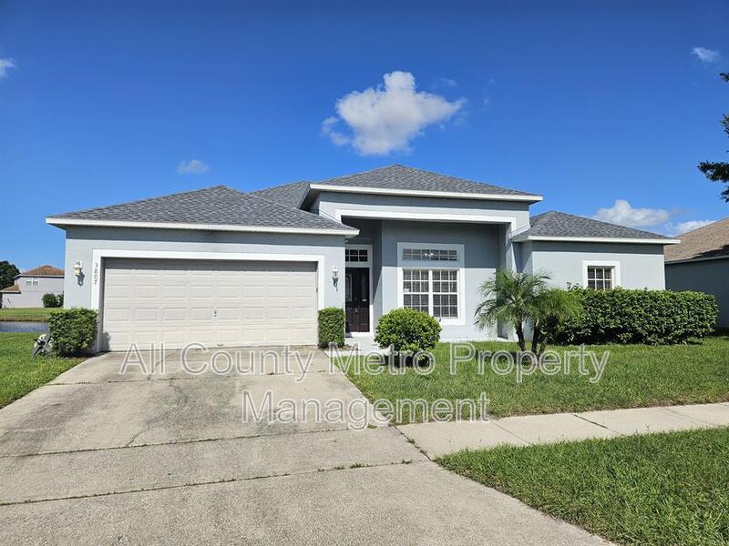 3807 Wood Thrush Dr in Kissimmee, FL - Building Photo