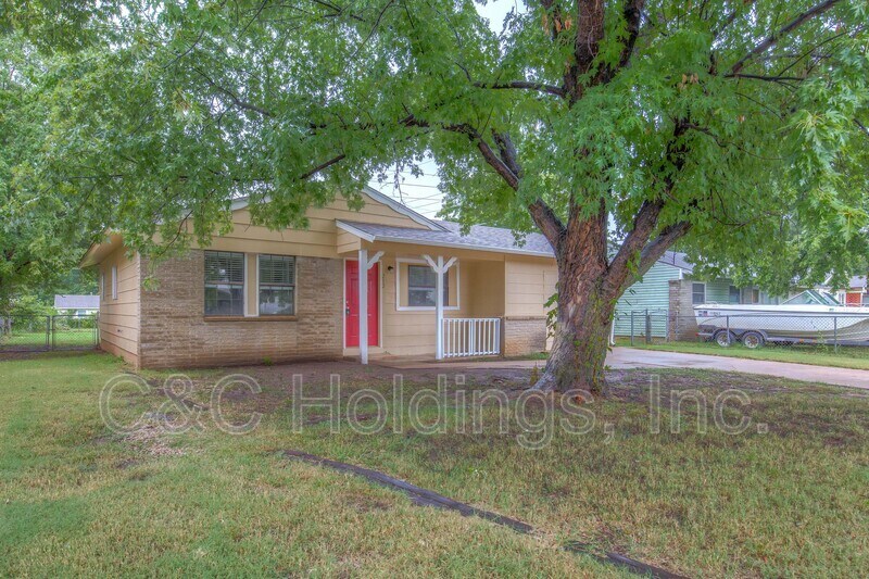 212 201st E Ave in Tulsa, OK - Building Photo