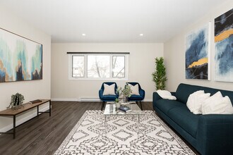 1200 Molson St in Winnipeg, MB - Building Photo - Building Photo