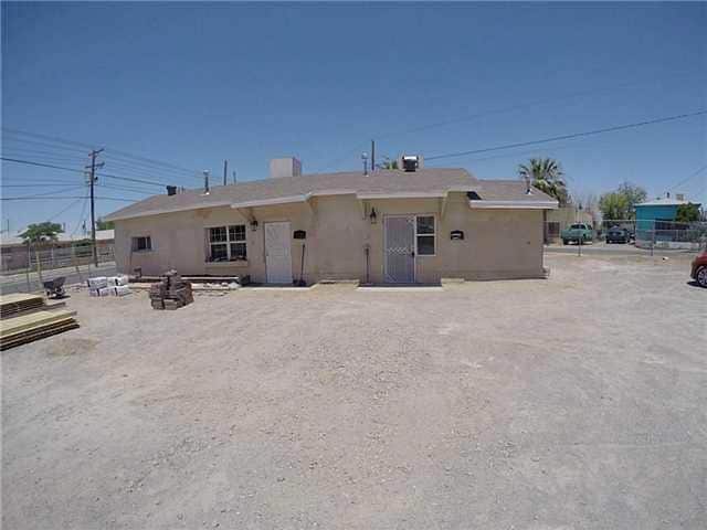 8903 Old County Dr in El Paso, TX - Foto de edificio - Building Photo