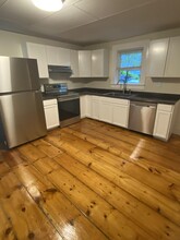 12 Island Ave in Orono, ME - Building Photo - Building Photo