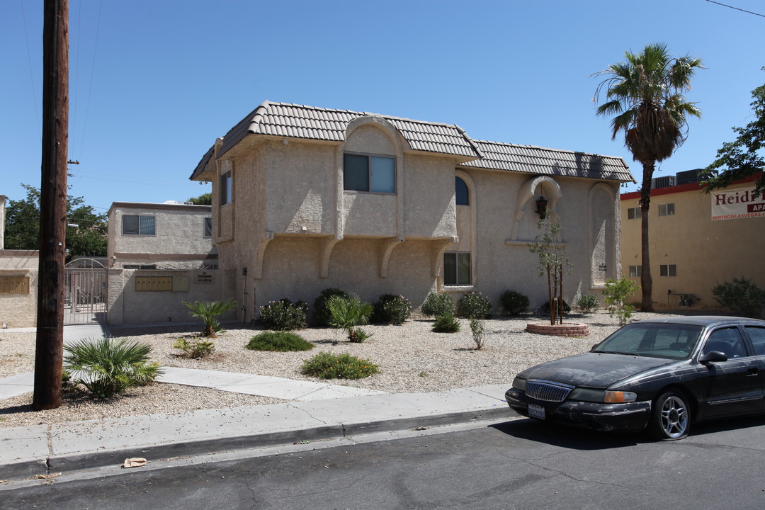 The Landing Apartments in Las Vegas, NV - Building Photo