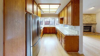 206 Lea St in Windsor, CA - Building Photo