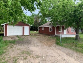 17654 FM901 in Gordonville, TX - Building Photo - Building Photo