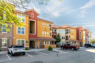 The Quest in El Paso, TX - Foto de edificio - Building Photo
