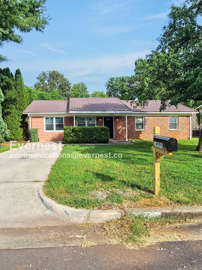 property at 14005 Glenview Dr SW