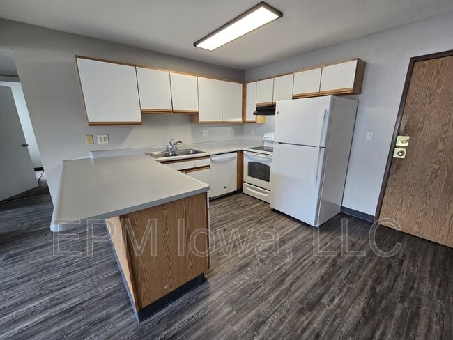 property at 60 Miller Ave SW