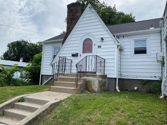 property at 127 N Middletown Rd