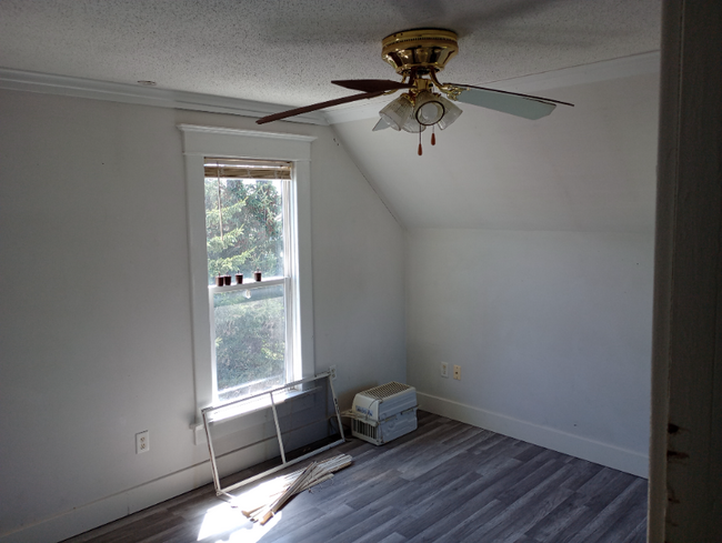 property at 1324 11th Ave SE