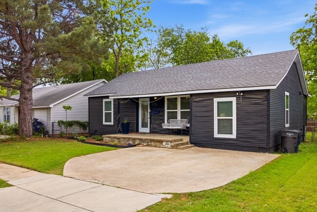 2712 Frazier Ave in Fort Worth, TX - Building Photo - Building Photo