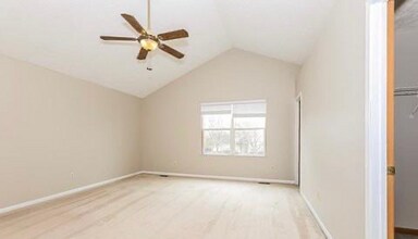 3044 Kings Realm Ave in Columbus, OH - Building Photo - Building Photo