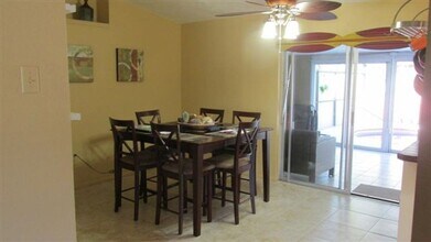 313 Hinton St in Port Charlotte, FL - Building Photo - Building Photo