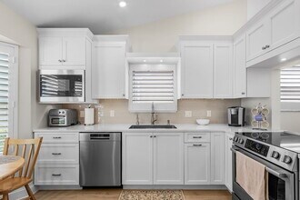 15337 Wimborne Ln in Naples, FL - Building Photo - Building Photo