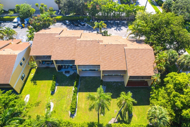 660 Coventry St in Boca Raton, FL - Building Photo - Building Photo