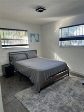 812 NW 55th Terrace in Miami, FL - Building Photo - Building Photo