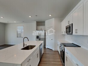 4671 Flaming Ridge Trail in Las Vegas, NV - Building Photo - Building Photo