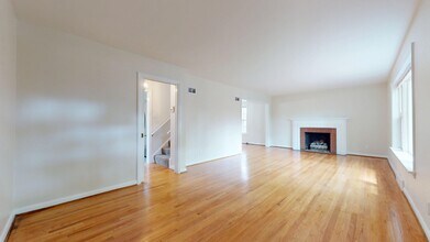 8115 Westmoreland Ave in Clayton, MO - Building Photo - Building Photo
