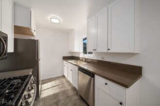 734 Linden Ave in Long Beach, CA - Building Photo - Building Photo