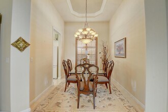 7190 Lorenzo Ln in Delray Beach, FL - Foto de edificio - Building Photo
