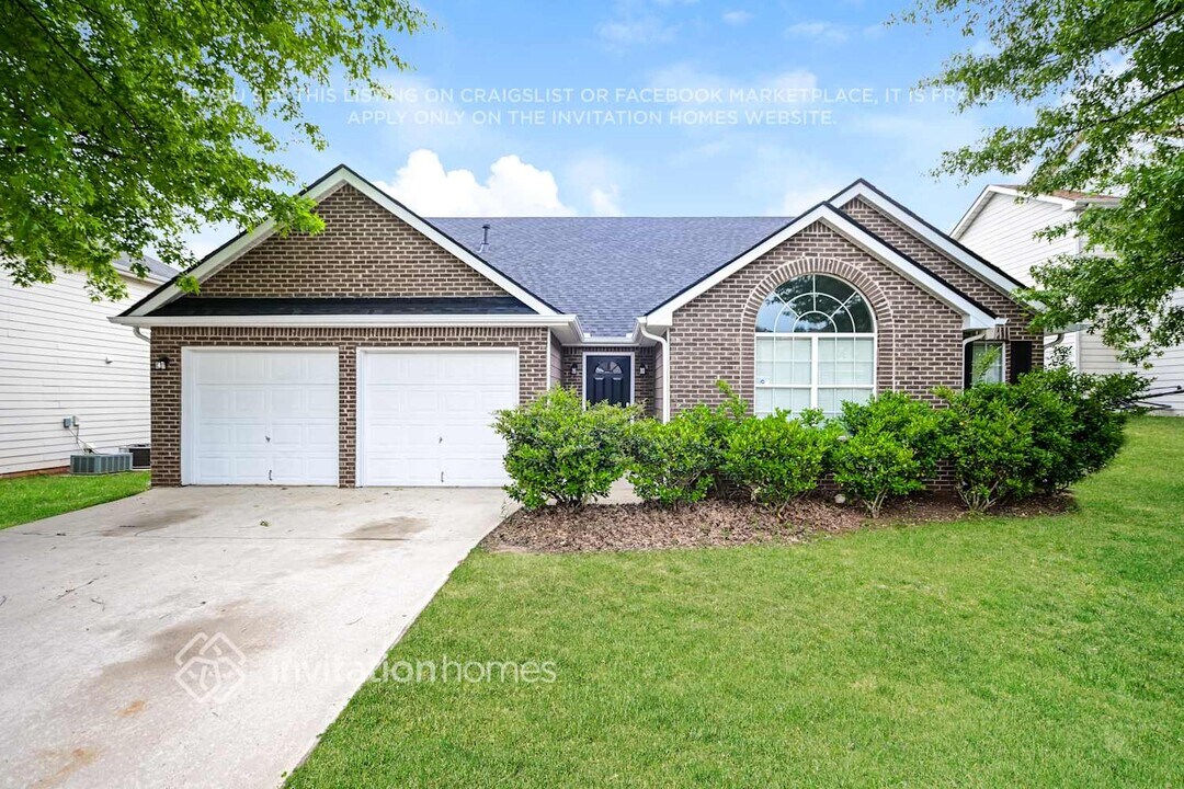 3687 Arminto Dr in Ellenwood, GA - Building Photo