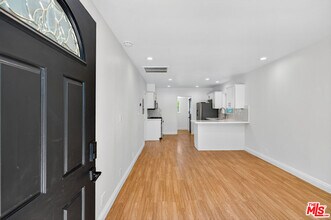 925 Marine St in Santa Monica, CA - Building Photo - Building Photo