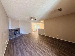 6126 16th St in Lubbock, TX - Building Photo - Building Photo