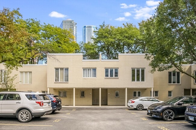 property at 1073 S Park Terrace