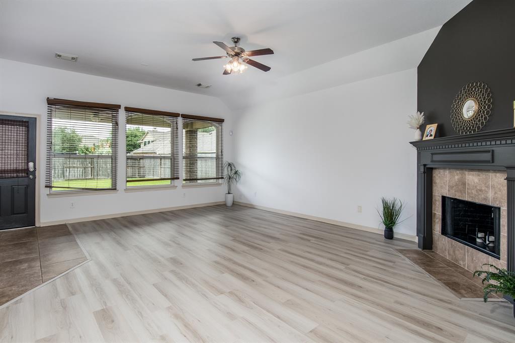 12123 Bayou Junction Rd in Cypress, TX - Building Photo