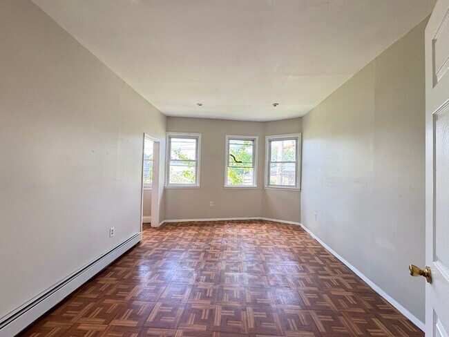 787 Summer Ave, Unit 3 in Newark, NJ - Building Photo - Building Photo