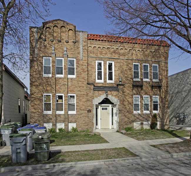 2237 N Hubbard St in Milwaukee, WI - Building Photo - Building Photo